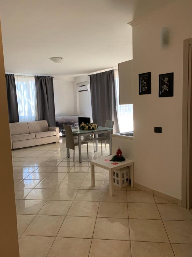 Raggio Di Sole Aparthotel San Cesareo Exteriör bild