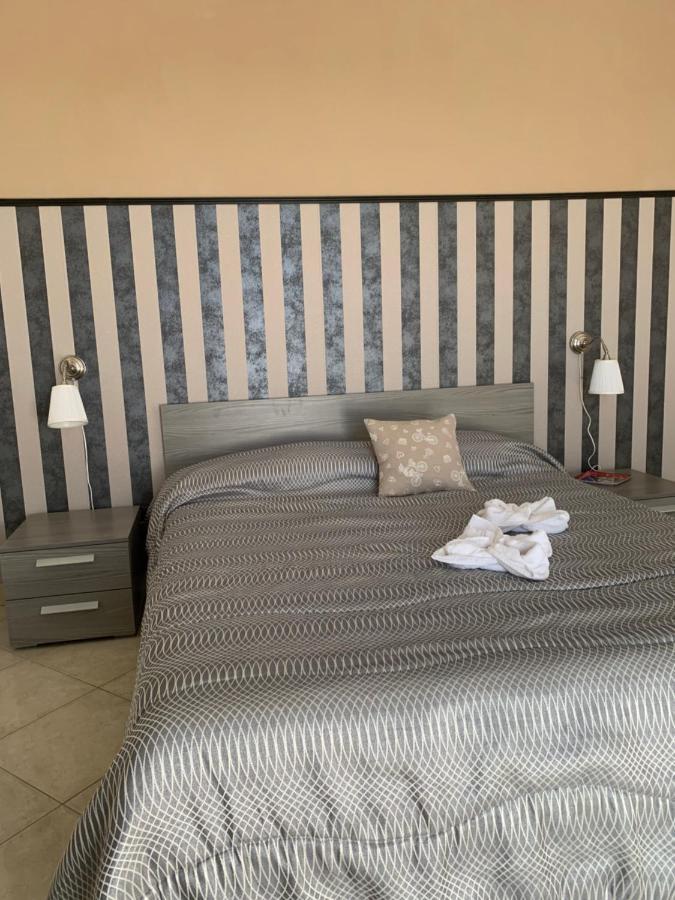 Raggio Di Sole Aparthotel San Cesareo Exteriör bild