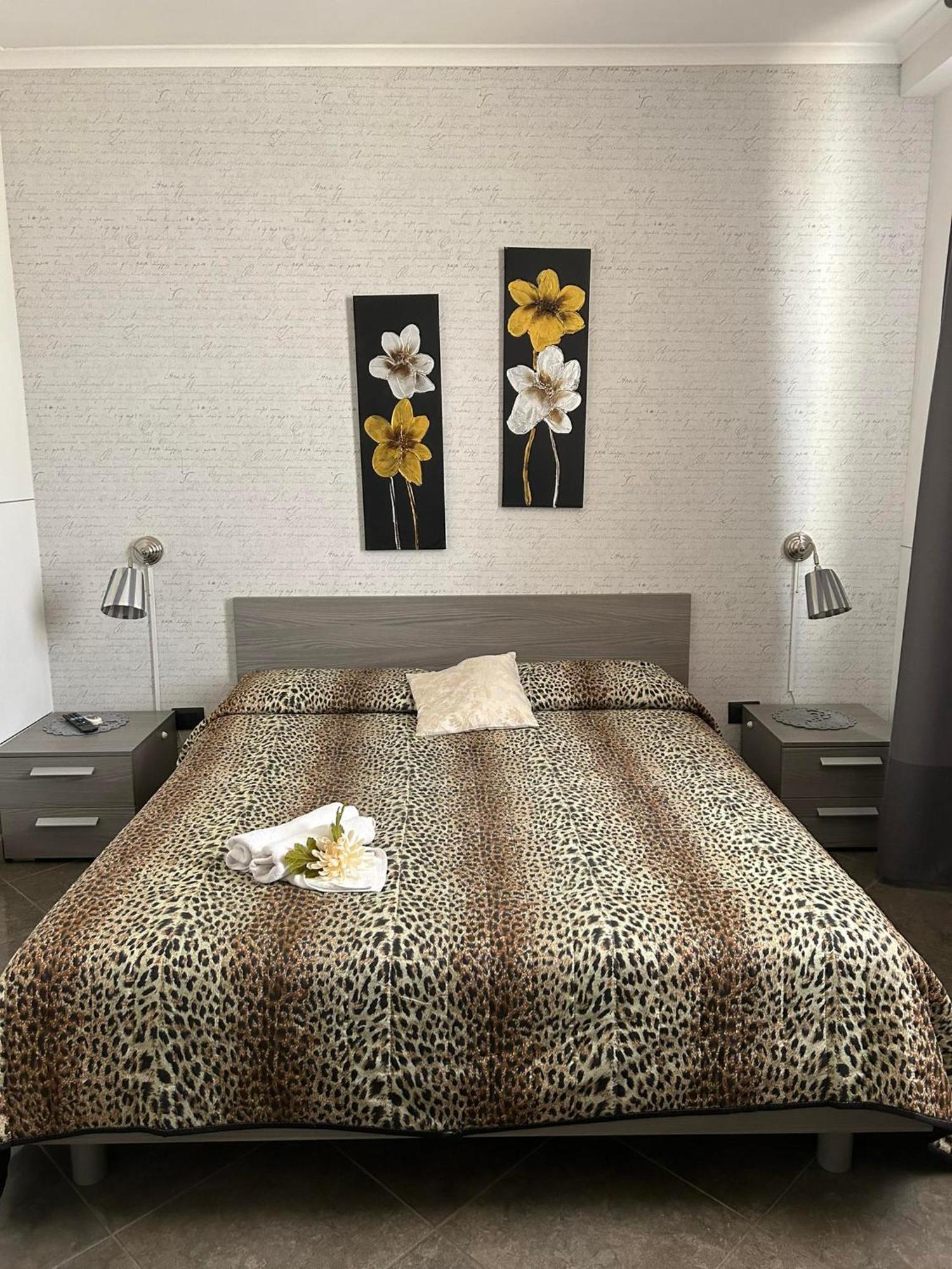 Raggio Di Sole Aparthotel San Cesareo Exteriör bild